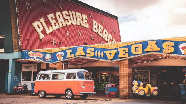 vintage vw drive hero